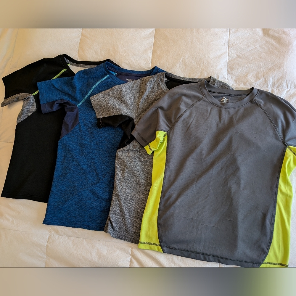 Lot Of 4 Boys Activewear T-Shirts - Varied Sizes And Brand